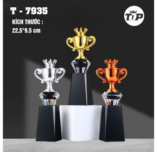 Cúp Hoàng Gia – Royal Crown Trophy - 7935